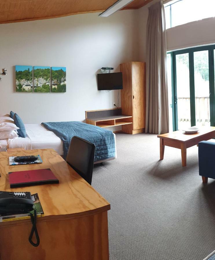 Waitomo Lodge Те Куити Екстериор снимка